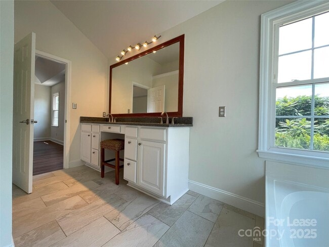 Building Photo - 8509 Netherfield Ct