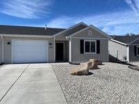 Building Photo - Move-in Discount - 3 bedroom- 2 bath Newer Construction