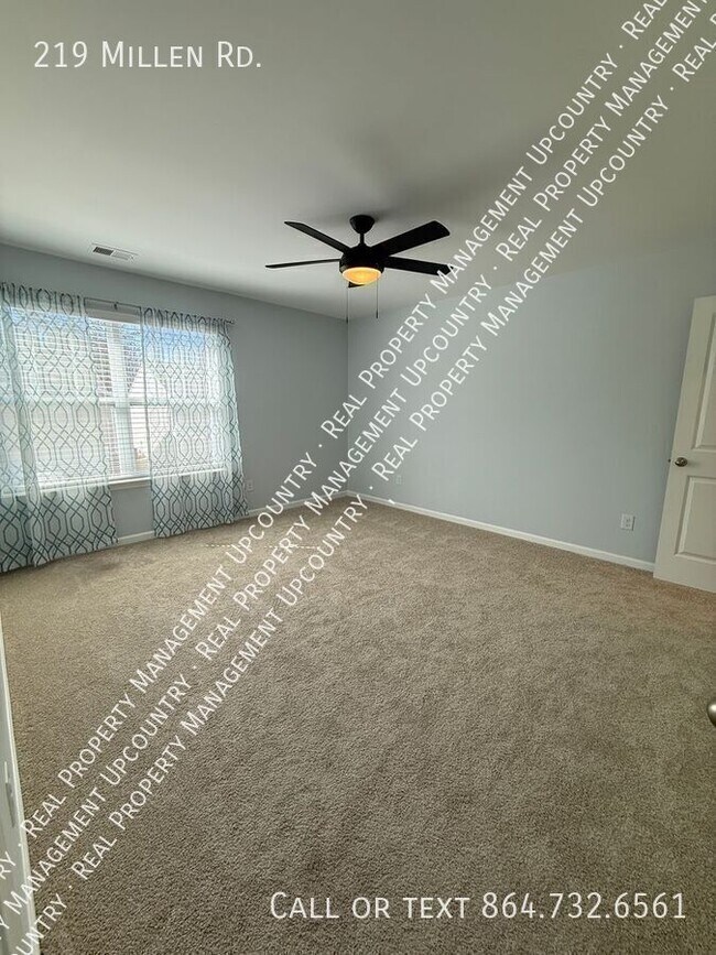 Building Photo - 219 Millen Dr