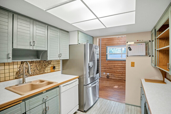 Building Photo - 1101 Sausalito Ct