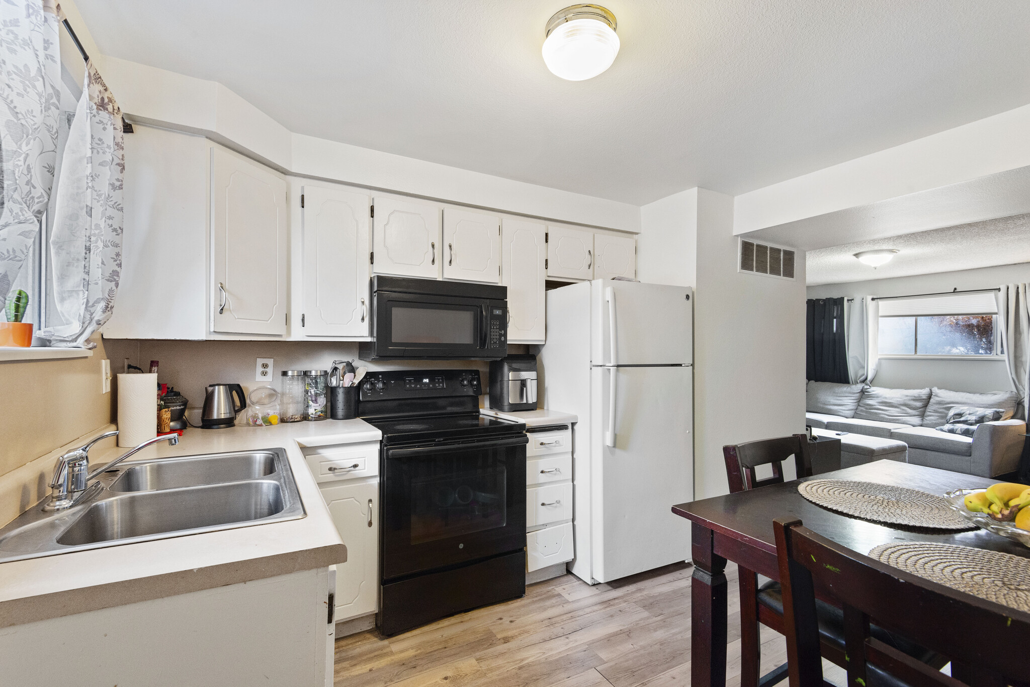 Building Photo - 137 E 1100 S