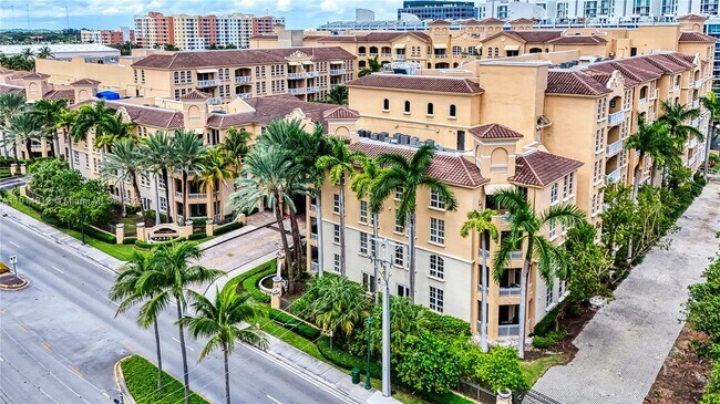 Building Photo - 3001 NE 185th St