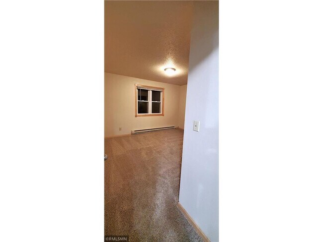 Building Photo - 308 Willow St