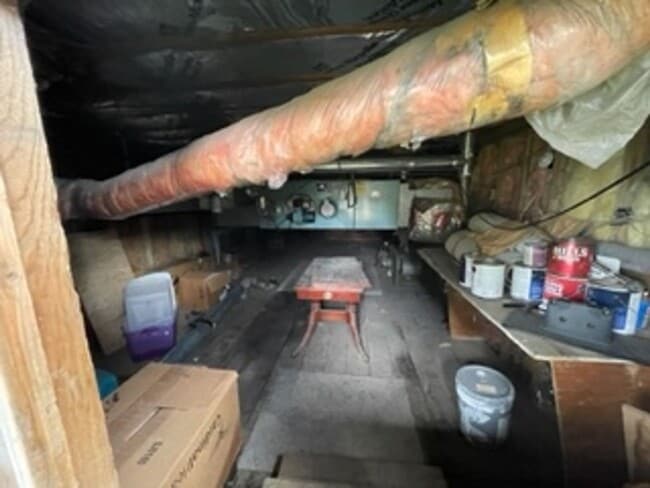 Building Photo - 1820 Larch Street C7