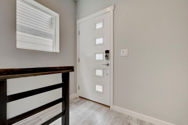 Building Photo - 8714 Vaunt Ct