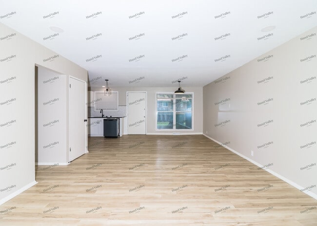 Building Photo - 10334 Edgefield Dr