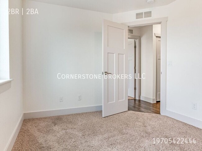 Building Photo - 108 Parkview Ct