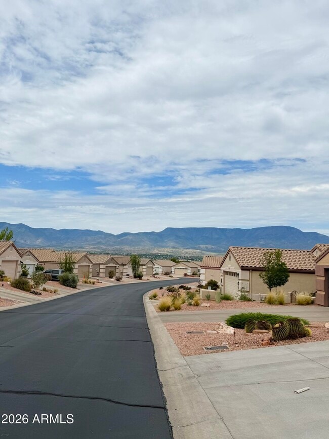 Building Photo - 574 Amante Dr