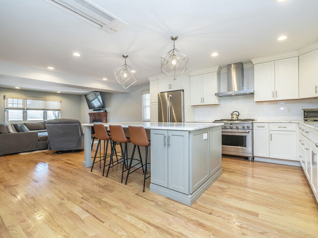 Building Photo - 17 Winans Pl