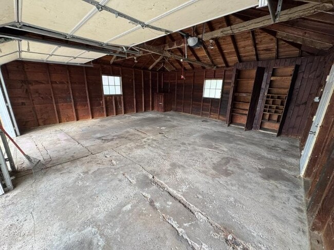 Building Photo - 2812 Fuller Ave NE