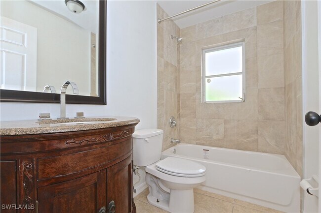 Building Photo - 5461 Boxwood Way