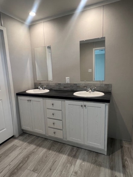 Building Photo - 15803 S Flores St