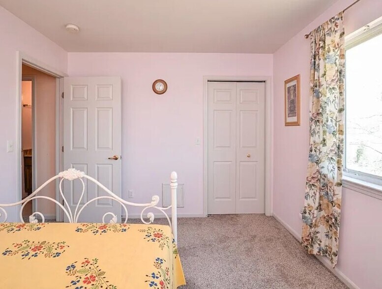Building Photo - 4079 Crystal Creek Dr