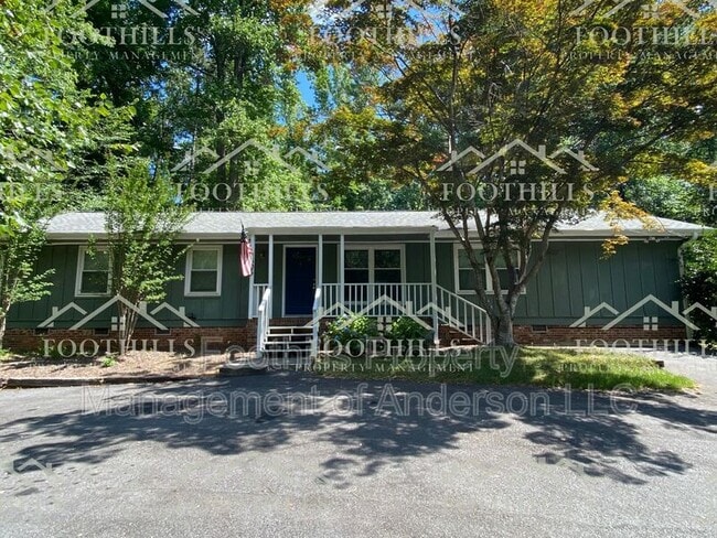 Primary Photo - 505 Woodland Cir