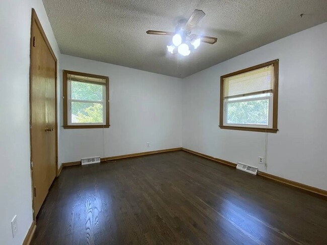 Building Photo - 4519 E 110th Terrace