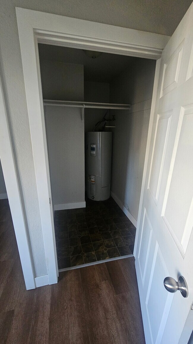 Building Photo - 751 NW 3rd St