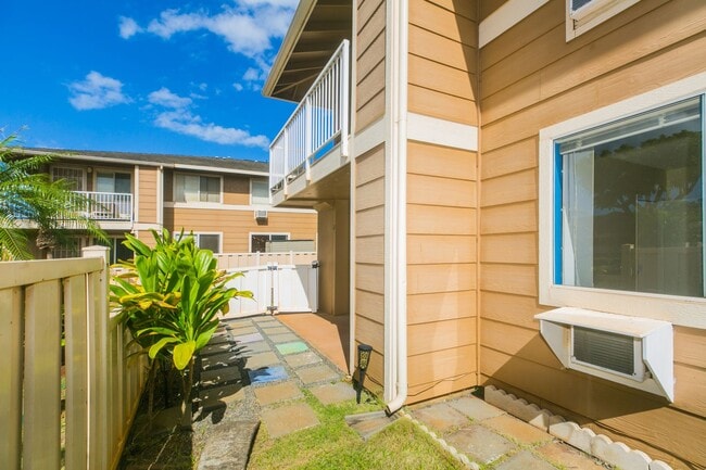 Building Photo - Suncrest in Ewa Gentry: 1-bed, 1-bath, 2-parking - PET Friendly !