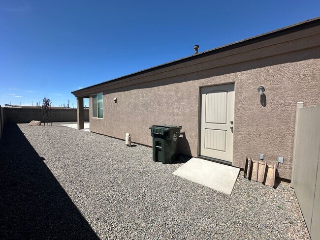 Building Photo - Come Check Out this Beautiful 2025 New Build!!!! *MOVE IN SPECIAL, $500 OFF OF THE FIRST MONTH RENT*