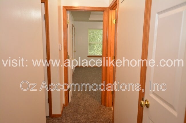 Building Photo - 5200 Hardy Ct