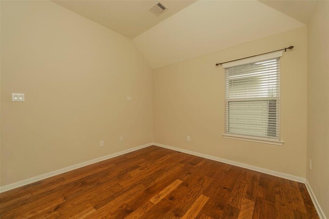 Building Photo - 24427 Ranchwood Springs Ln