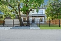 Building Photo - 6211 Culberson St
