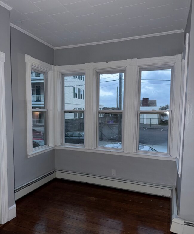 Building Photo - 1879 N Main St