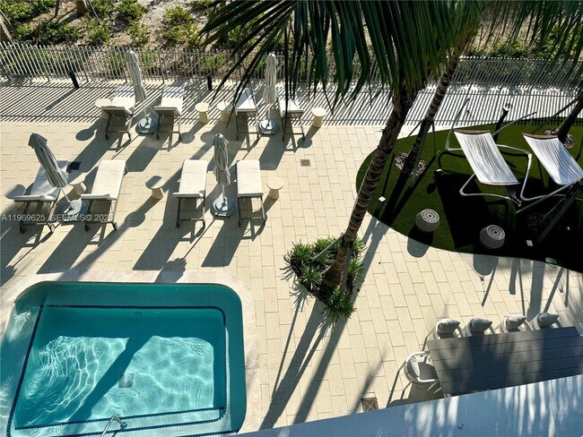 Building Photo - 900 N Ocean Blvd