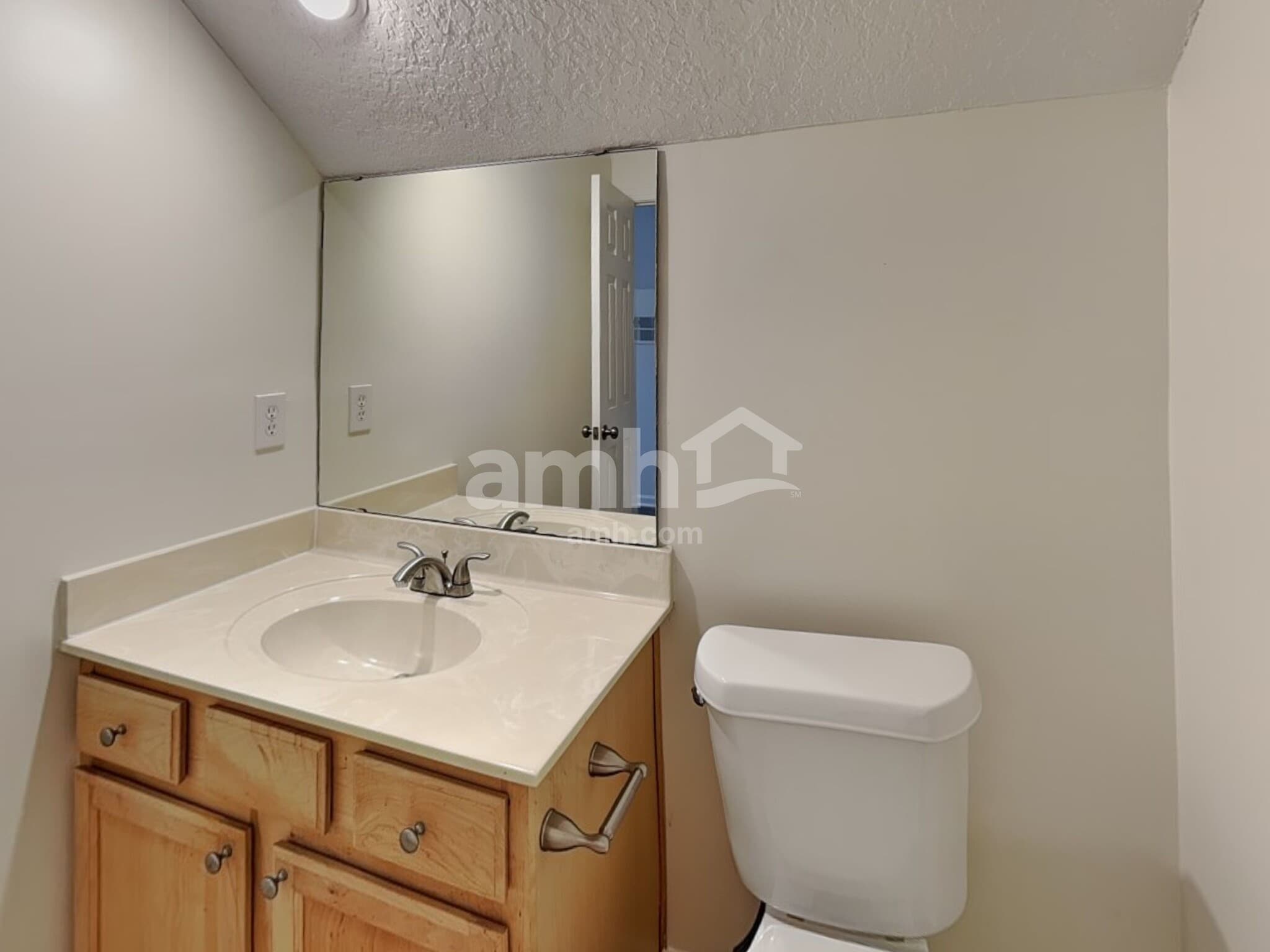 Building Photo - 2061 Jimmy Ln