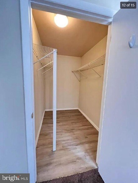 Building Photo - 700 N Franklin Blvd