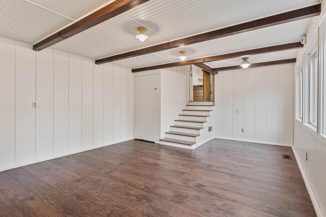 Building Photo - Beautiful, modern 4-bdrm/2-bath home in Concordia—Private, urban sanctuary w/ flex spaces
