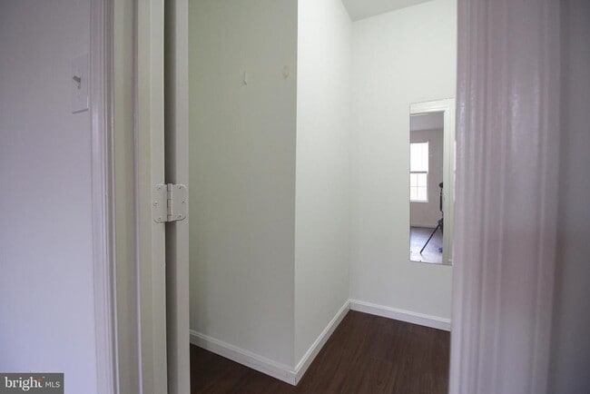 Building Photo - 10144 Reprise Dr