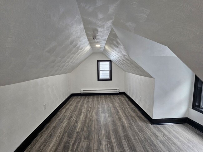 Building Photo - Newly updated 3 Bedroom 1 Bathroom house located in the Hill District!