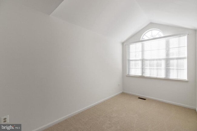 Building Photo - 131 Timberbrook Ln