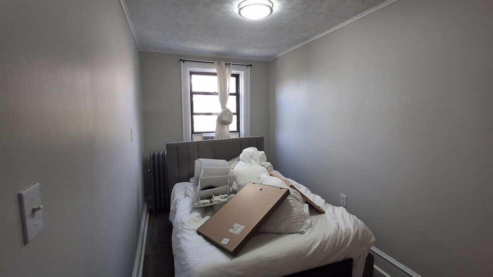 Bedroom 2 - 330 Hudson St