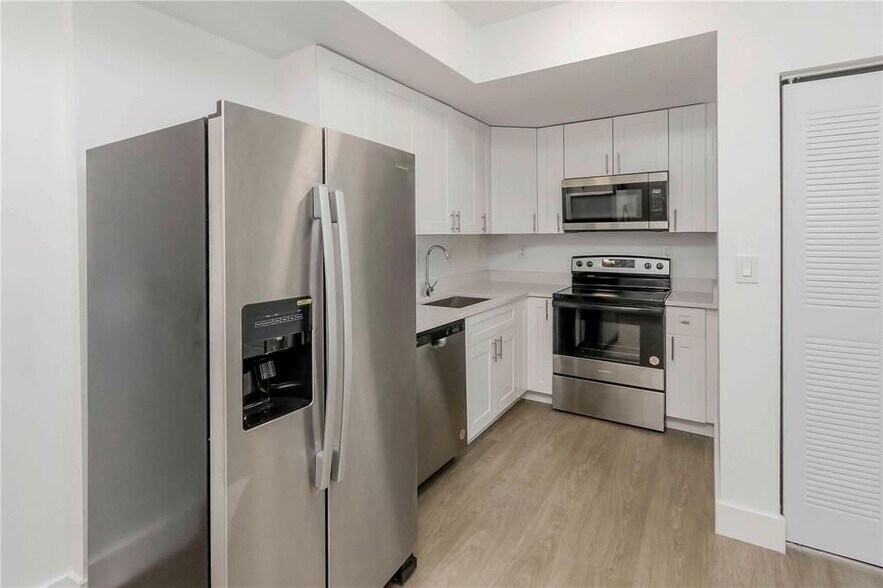 Building Photo - 1620 NW 18th St