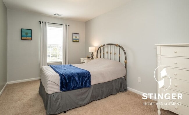 Building Photo - 6 Kiawah Dr