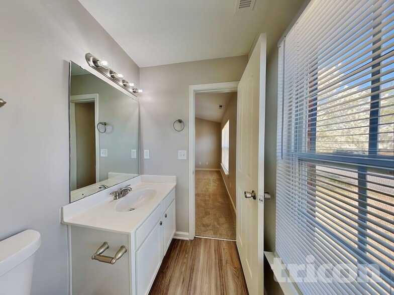 Building Photo - 5317 Stowe Derby Dr
