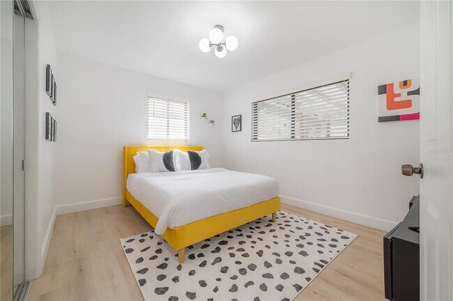 Building Photo - 4316 S Lois Ave