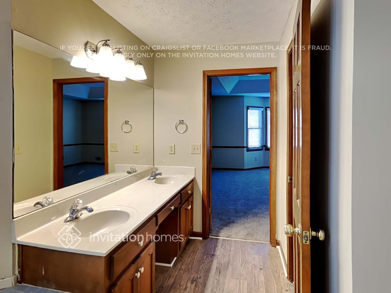 Building Photo - 1231 Great Oaks Dr SE