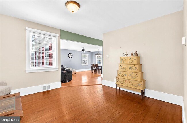 Building Photo - 161 Margate Dr