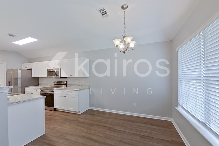 Building Photo - 59 Hideaway Ln