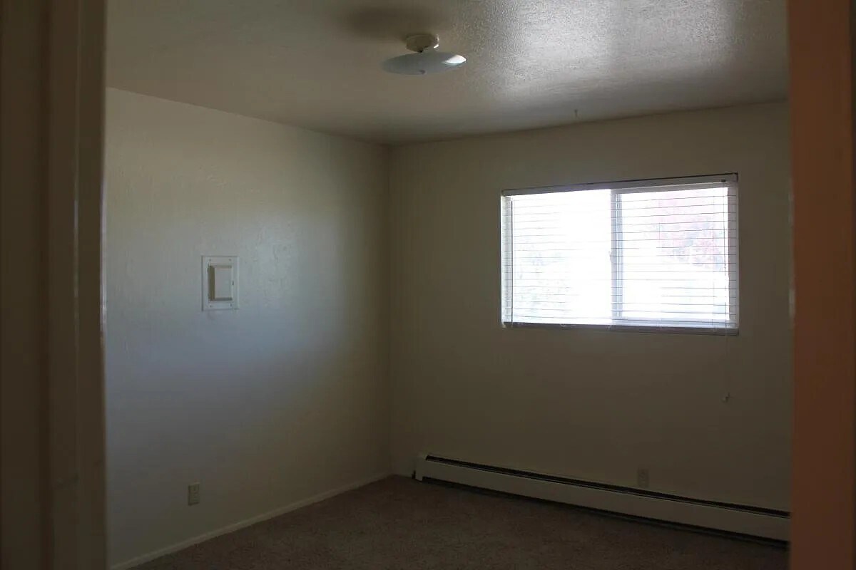 Building Photo - 530 Rio Pecos Rd