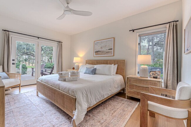 Building Photo - 8 Heath Dr