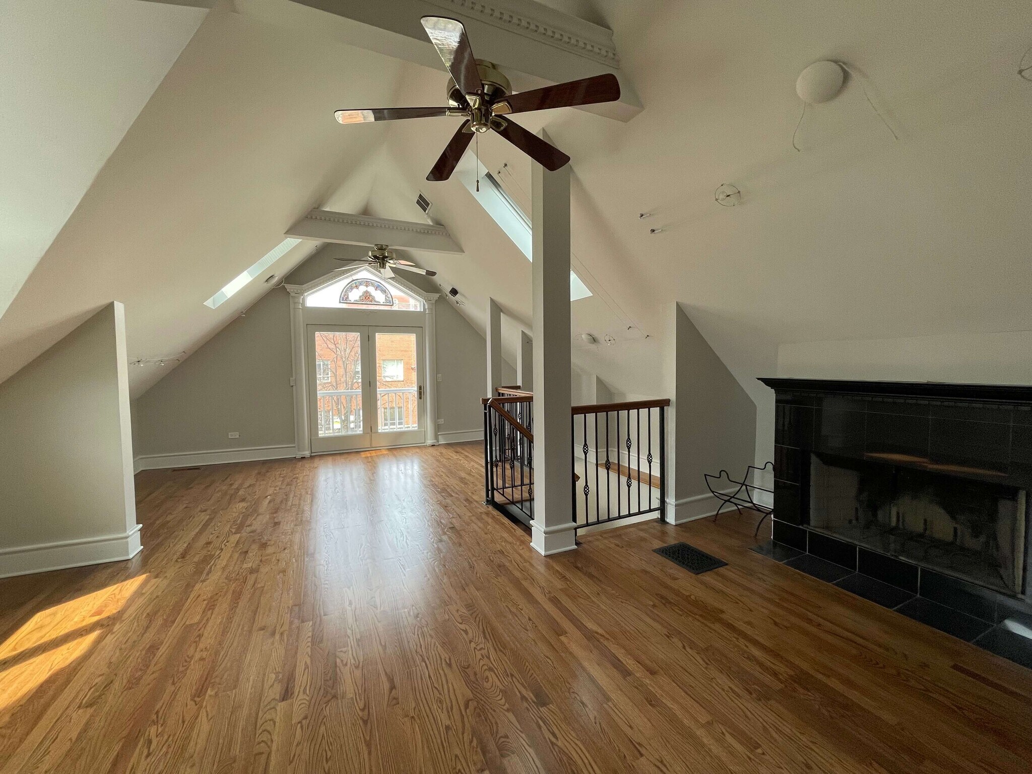 Building Photo - 3223 N Richmond St