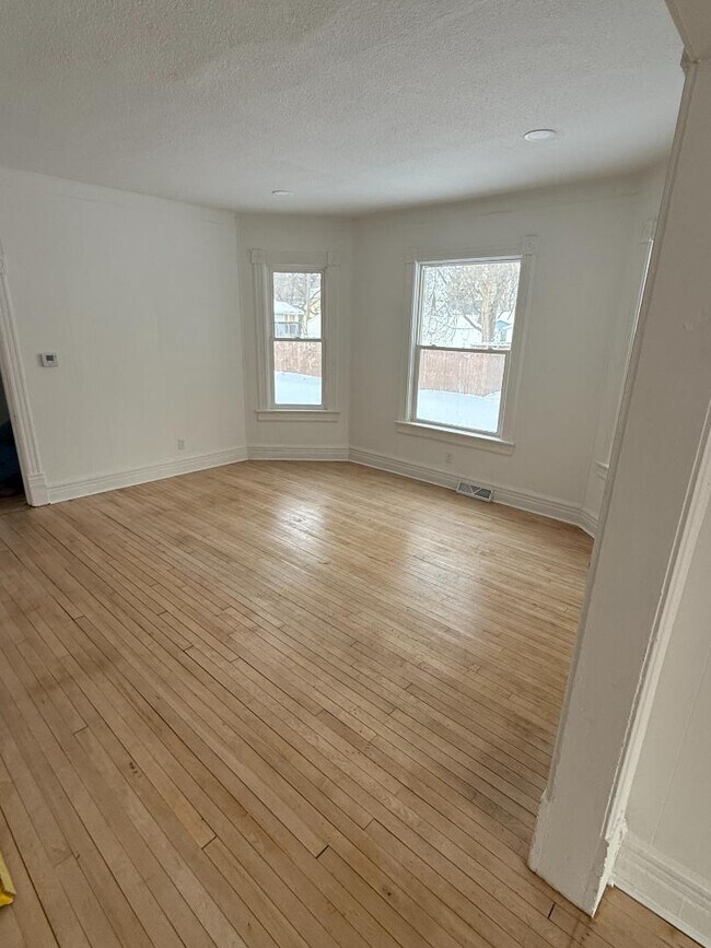 Building Photo - 1506 Mary St