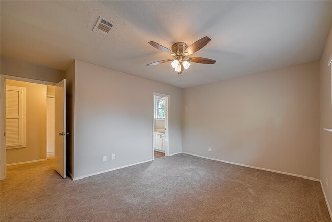 Building Photo - 505 Stoneledge Dr