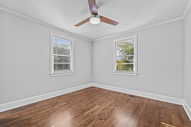 Building Photo - Available Early August! - Charming 2-Bedro...