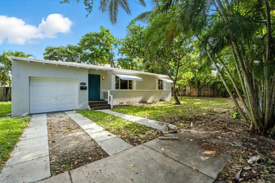 Primary Photo - 2545 Tequesta Ln