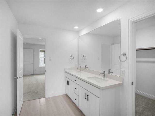 Building Photo - 3301 Little Bluestem Rd