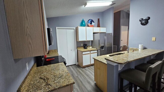 Building Photo - 510 Castlemain Cir